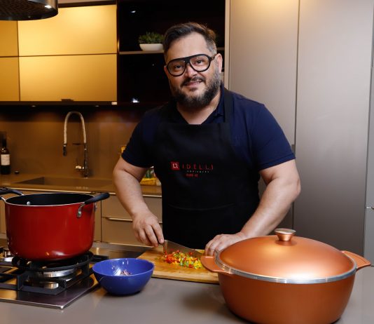 André Alf comanda jantar especial no showroom Idélli