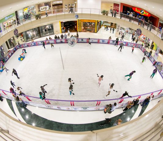 Então é Natal… Pista de patinação já é sensação no ParkShopping