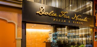 Duo Nossas Canções faz show com violão e baixo acústico na Dolce Far Niente