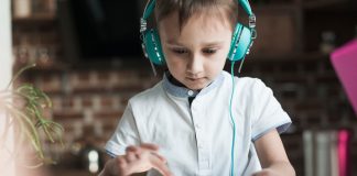 Brasileira lança aplicativo para alfabetização de crianças com autismo