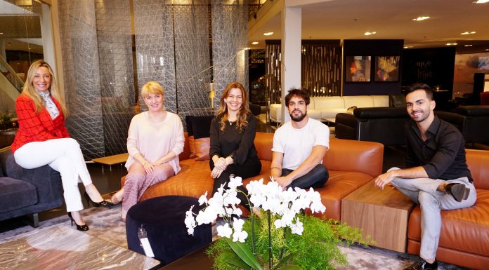 Natuzzi apresenta showroom em primeira mão para profissionais