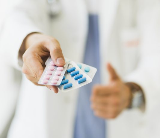 Aplicativo ajuda a economizar na compra de medicamentos