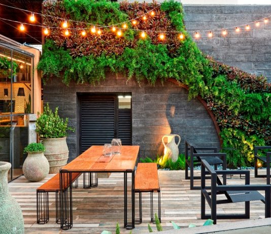 Encanto Verde assina jardins verticais na 27ª CASACOR Brasília