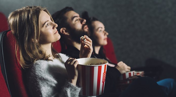 Cinema acessível e gratuito no Guará com áudio descrição!
