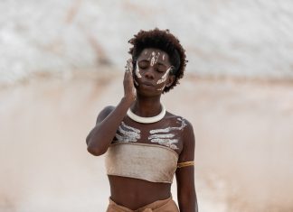 Nãnan Canta África na CAIXA Cultural Brasília
