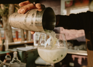 LayBack Park oferece happy hour na Orla do Lago