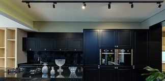 Predominância de uma cor só invade décor de cozinhas