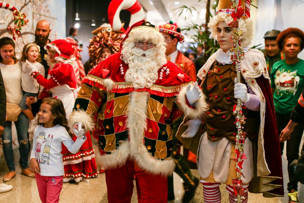 Papai Noel Chega Ao Df Plaza Shopping Neste Domingo Eixobsb