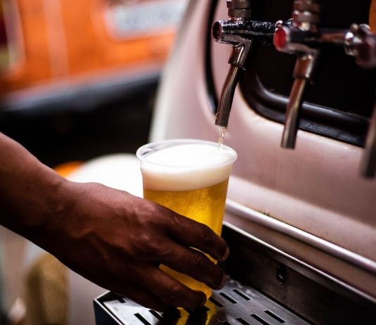 Beba do Quadrado traz chopeira “mágica” na primeira edição do ano