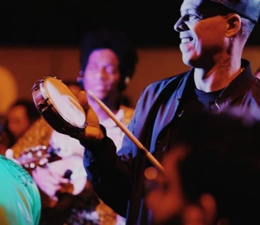 Bloco Teteretê faz esquenta para o carnaval