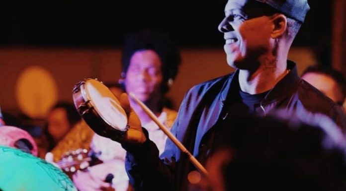 Bloco Teteretê faz esquenta para o carnaval