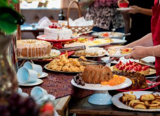 Delicatus Confeitaria completa um ano com Chá da Tarde especial