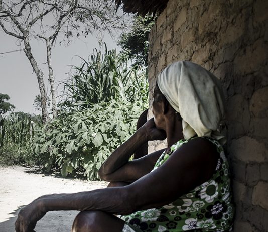 Editora Estrondo! lança fotolivros de mulheres artistas
