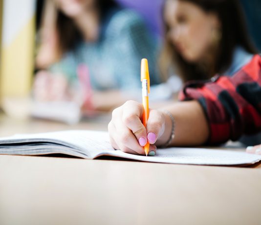 Universidades divulgam oportunidades de estudos nos EUA