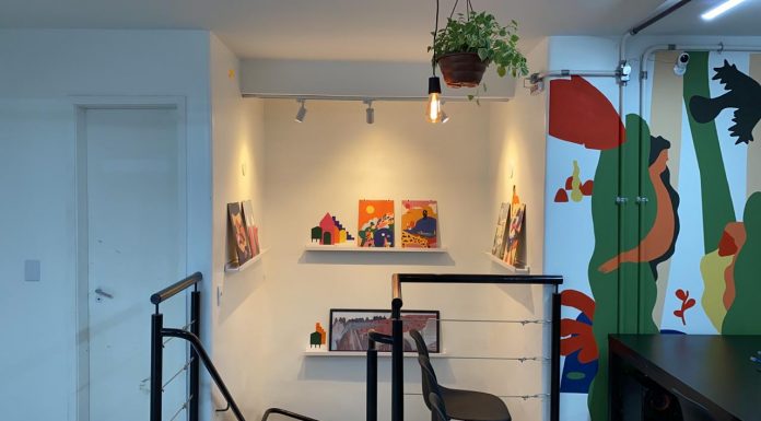 Coworking abre espaço gratuito para exposição de artistas plásticos