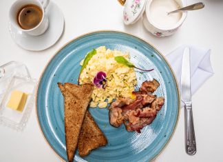 The Queen’s Place investe em takeaway a preços especiais