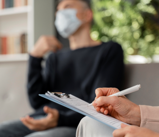 Novo FOMO se tornou um reflexo da atual sociedade