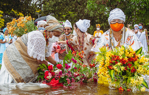 Festa das Águas celebra Rainha do Mar