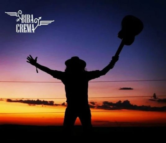 Trilogia Trópicos chega com o EP Flor Ímpar, de Biba Crema