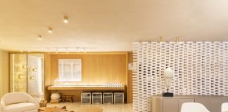 Ana Karolina e Pedro Henrique apresentam a Casa Relato