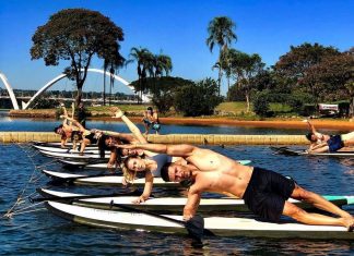 SUPilates: conheça a prática que une o pilates e Stand up paddle