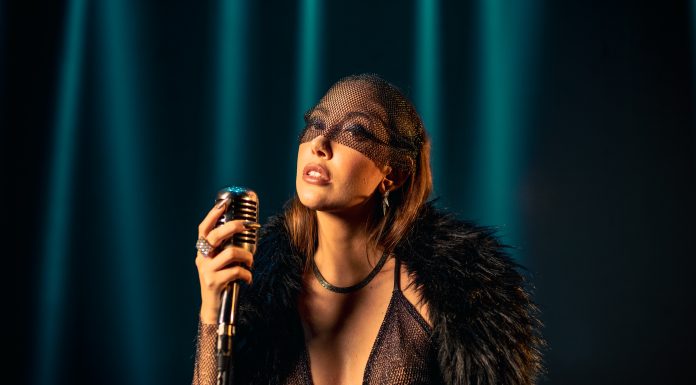 Brasiliense Luíza Lapa se destaca em carreira pop autoral