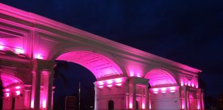 “Outubro Rosa”: Pontão ilumina pórtico com a cor símbolo da campanha mundial