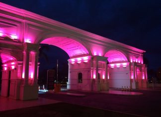 “Outubro Rosa”: Pontão ilumina pórtico com a cor símbolo da campanha mundial