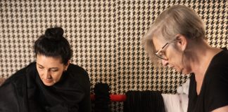 Exposição propõe reflexão sobre o cenário atual da indústria da moda