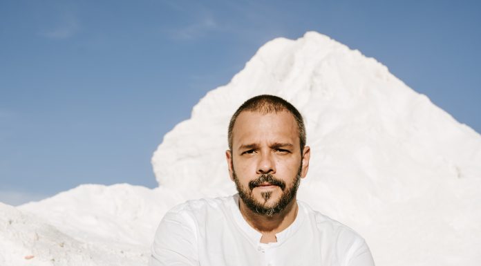 Pedro Ferreira lança seu primeiro álbum no Clube do Choro