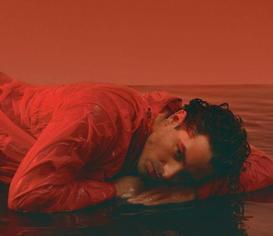 Nalo Neptuno lança novo single inspirado em suas raízes caribenhas