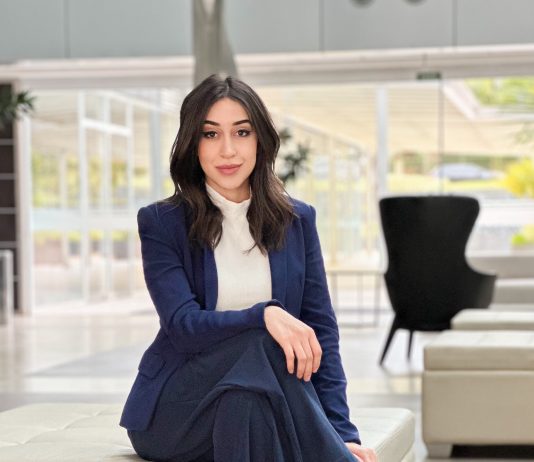 Emanuela Araújo, a jovem criminalista que é destaque na advocacia em Brasília