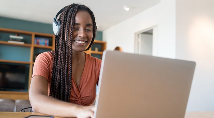 Educadores se unem para oferecer formação gratuita a professores da rede pública e privada de ensino