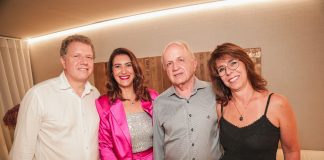 Vivian Maia e Intter recebem convidados em noite especial na CASACOR