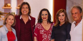 Jota Pacini celebra espaço da CASACOR em noite especial