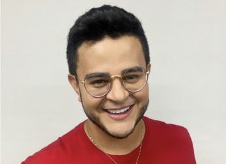 Eldo Gomes palestra no Brasília E-Games Experience sobre influencers gamers