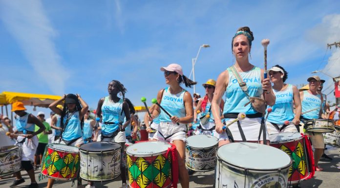 Bloco Batukenjé na Rua leva arte inclusiva para públicos de todas as idades na Vila Telebrasília