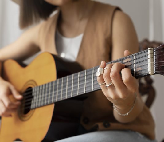 Especialistas reforçam a importância do ensino da música para crianças e adolescentes