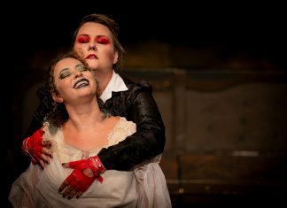 “Os Cães” estreia no Espaço Cultural Renato Russo no Dia da Mulher