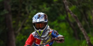 Garoto brasiliense se destaca no motocross nacional