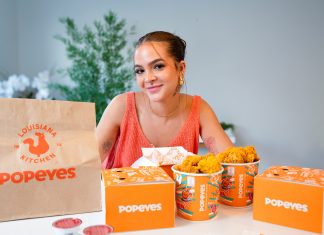Nova campanha de Popeyes convoca Mel Maia para distribuir frango frito de graça