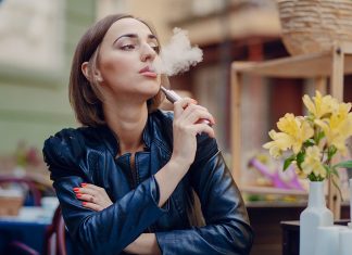 Especialista alerta para impactos do uso do cigarro eletrônico na saúde bucal