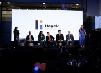 Hayek Global College lança graduação inédita com duplo diploma Brasil-EUA