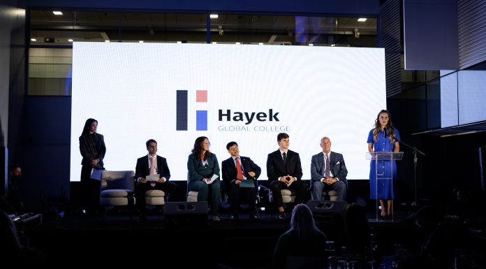 Hayek Global College lança graduação inédita com duplo diploma Brasil-EUA
