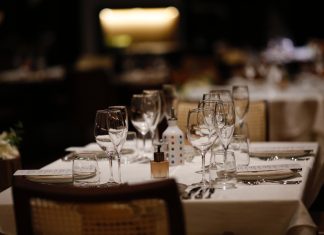 Piselli Brasília recebe nova Confraria JK para celebrar os 20 anos da marca