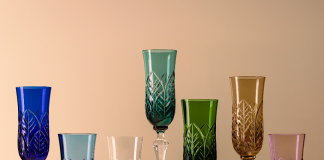 Explorando cores: A elegância das folhas em cristais da Strauss