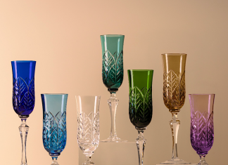 Explorando cores: A elegância das folhas em cristais da Strauss