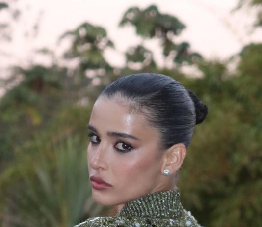Com Gucci, Livia Nunes participa de evento beneficente