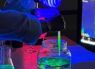 Oficina-show e aulas de desenho celebram Dia das Crianças e aniversário do CCBB