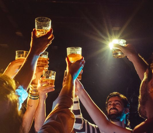 Espetáculo celebra vida e obra de Vinicius de Moraes